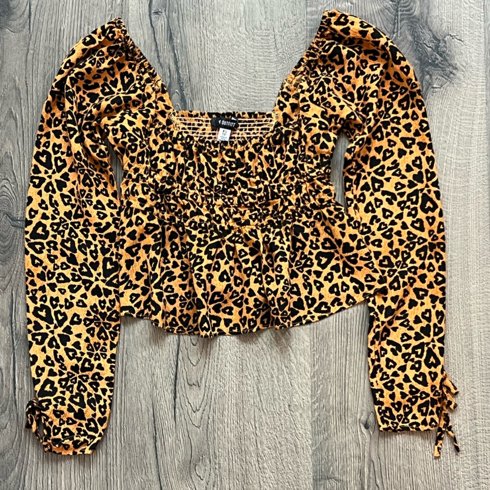 Urban Outfitters heart Leopard-Print Square Neck Long Sleeve Top - XS - Picture 3 of 9